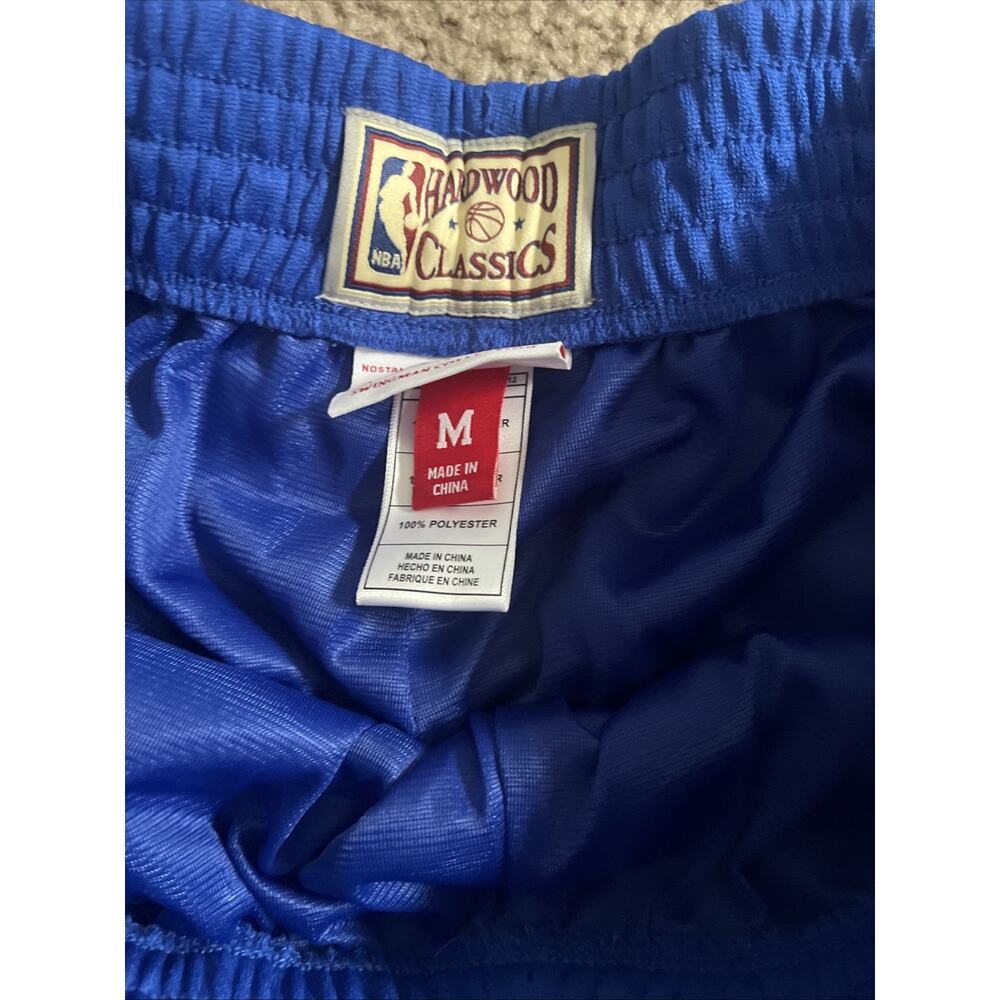 MITCHELL & NESS NBA SWINGMAN ALTERNATE SHORTS PHILADELPHIA 76ERS 96-97. Medium - Picture 4 of 5